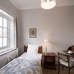 Hotel Store 4*