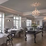 Store Fredensborg