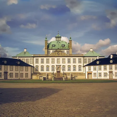 Store Szálloda Fredensborg