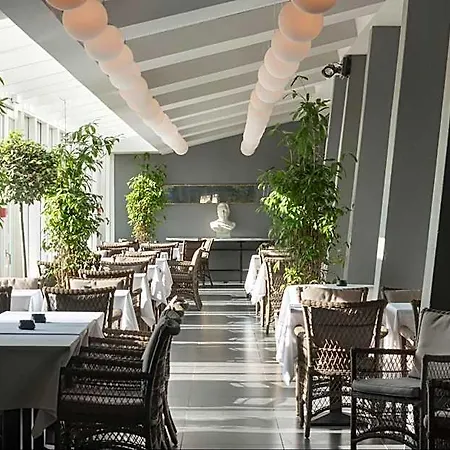 Store Hotel 4*